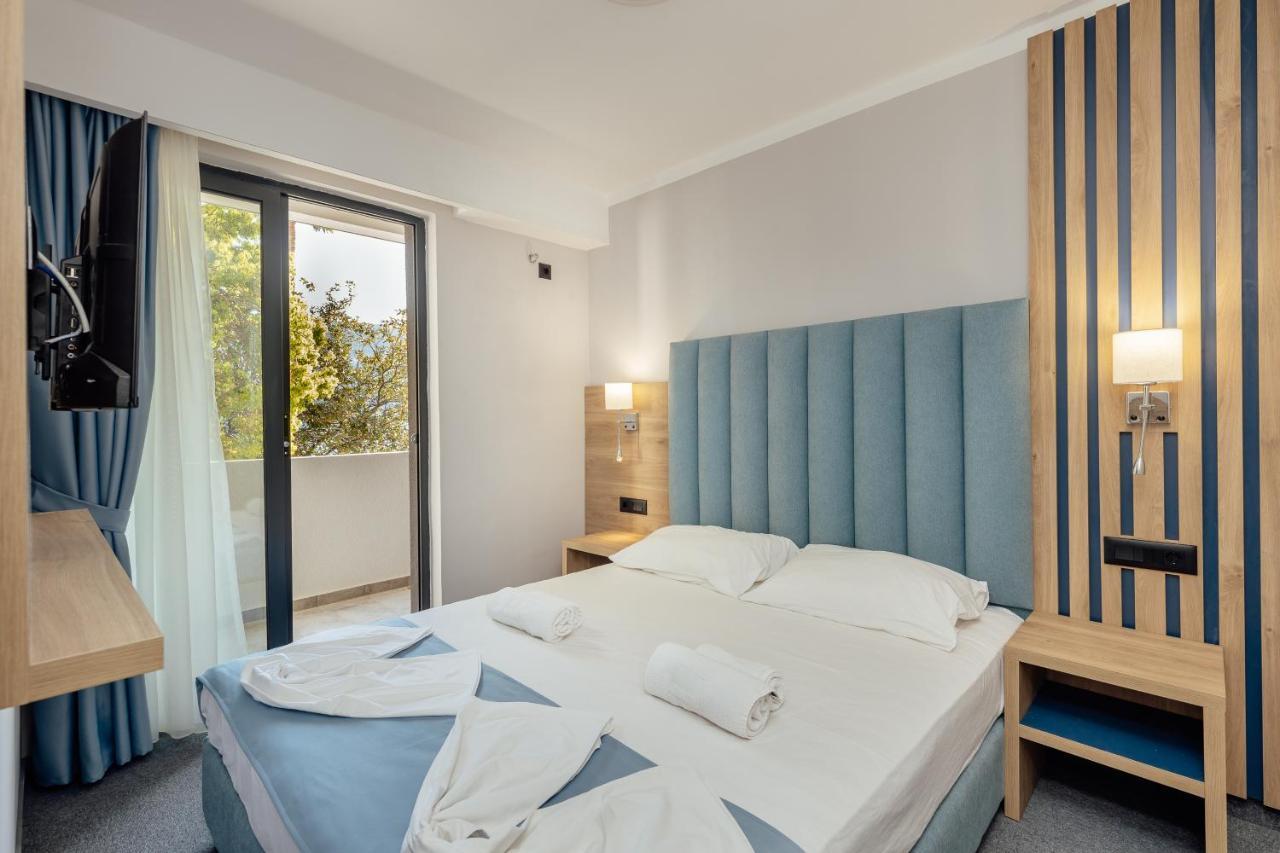 Hotel Talia Topla Екстер'єр фото