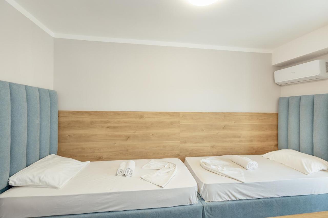 Hotel Talia Topla Екстер'єр фото