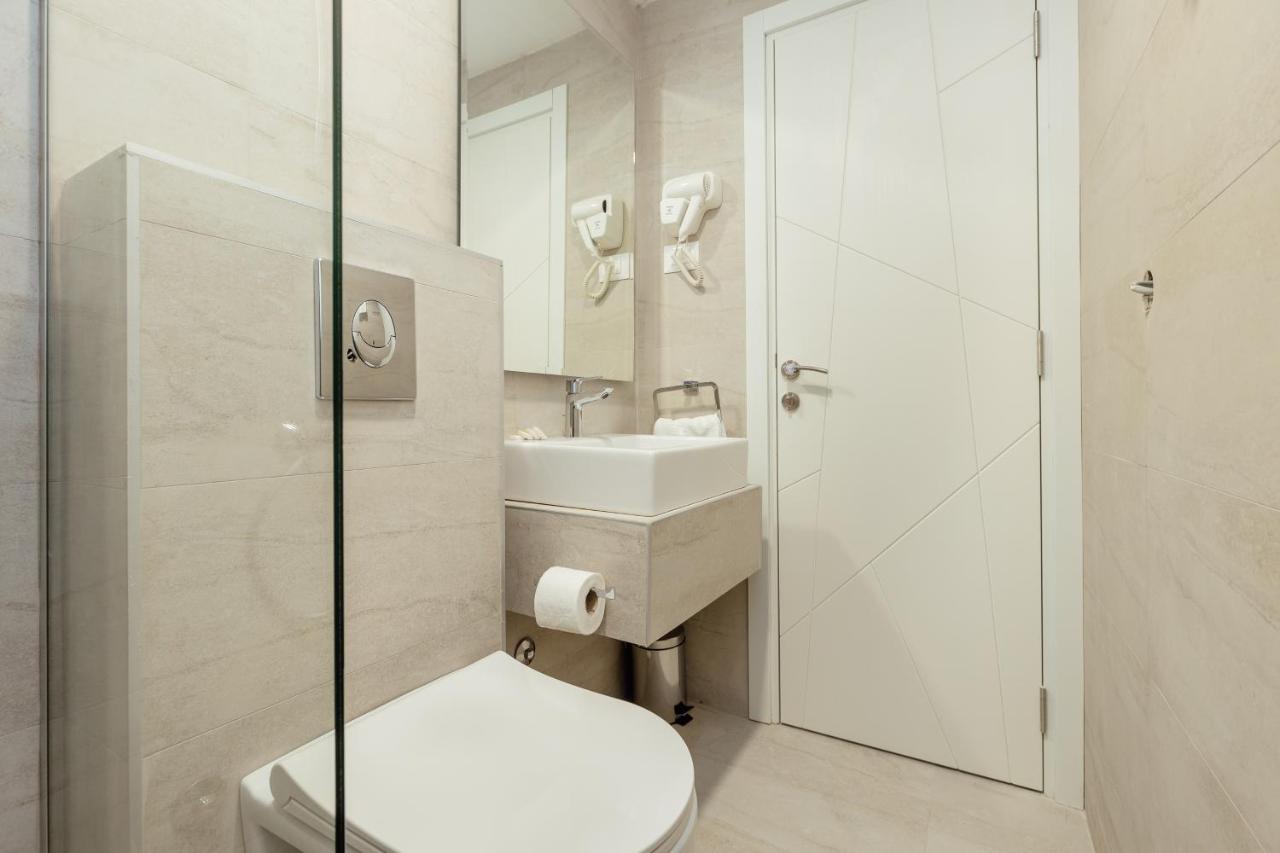 Hotel Talia Topla Екстер'єр фото
