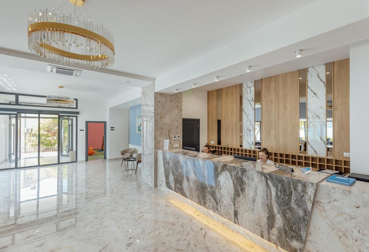 Hotel Talia Topla Екстер'єр фото
