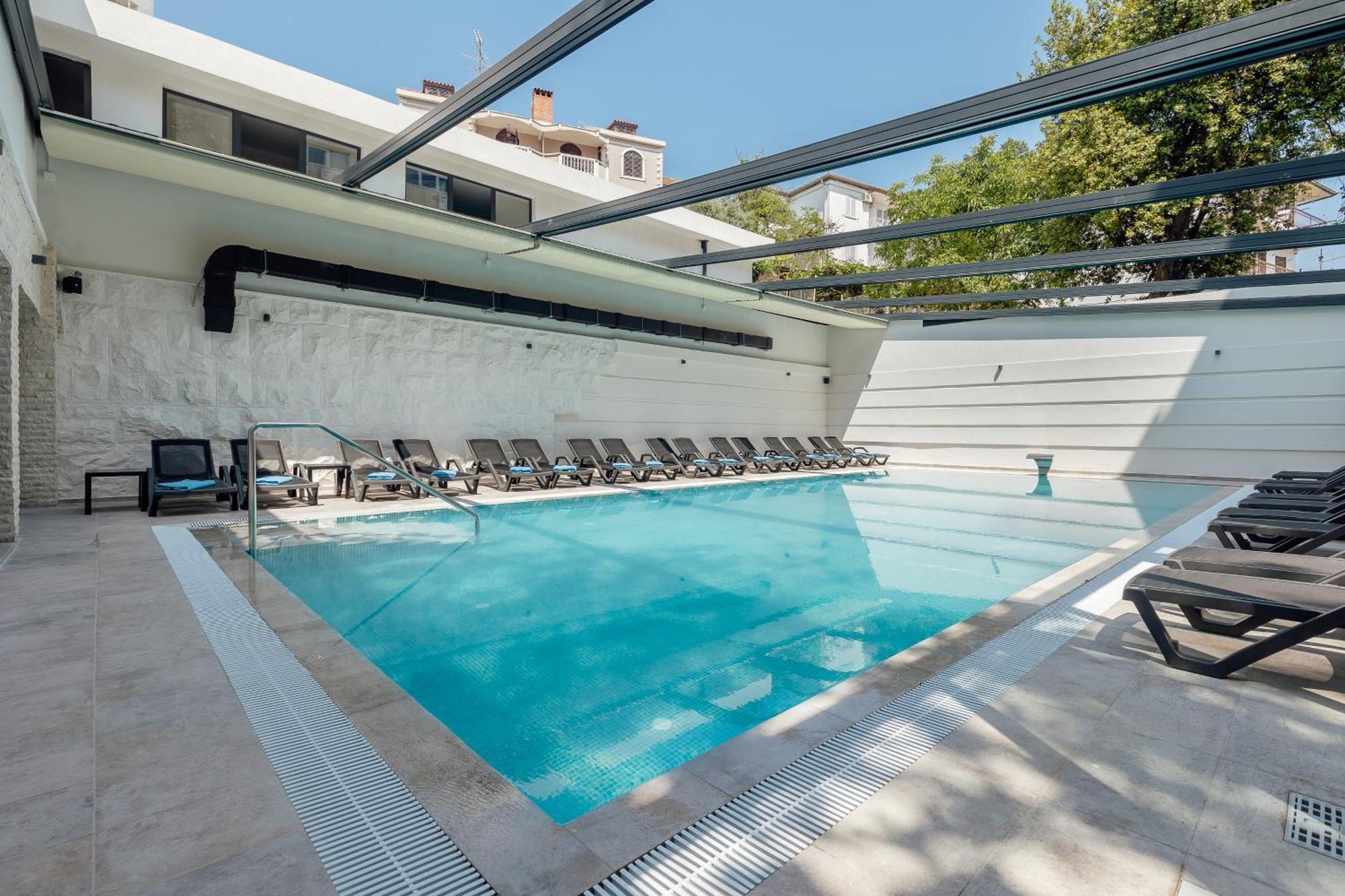 Hotel Talia Topla Екстер'єр фото