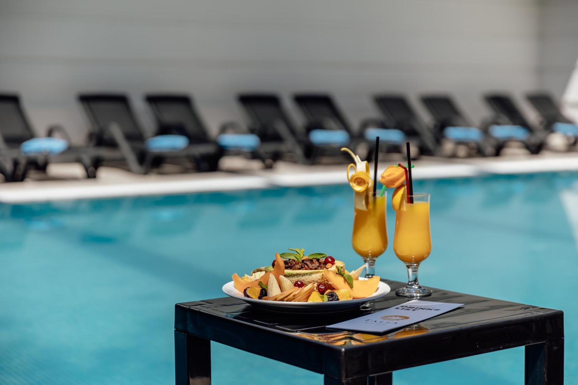 Hotel Talia Topla Екстер'єр фото