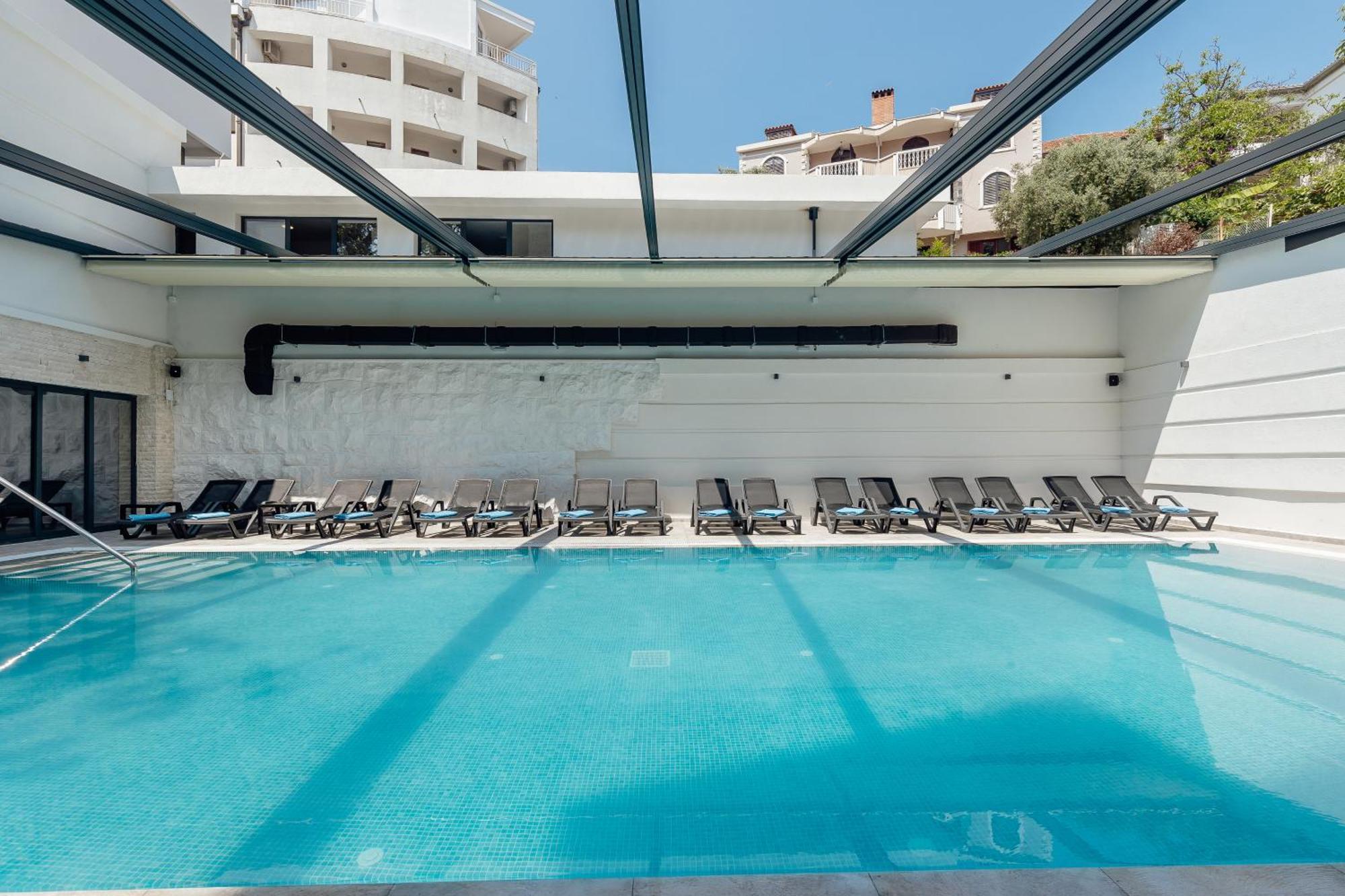 Hotel Talia Topla Екстер'єр фото