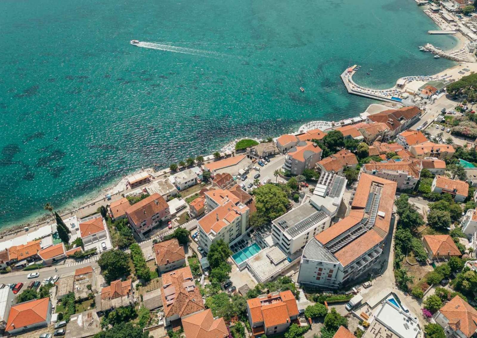Hotel Talia Topla Екстер'єр фото