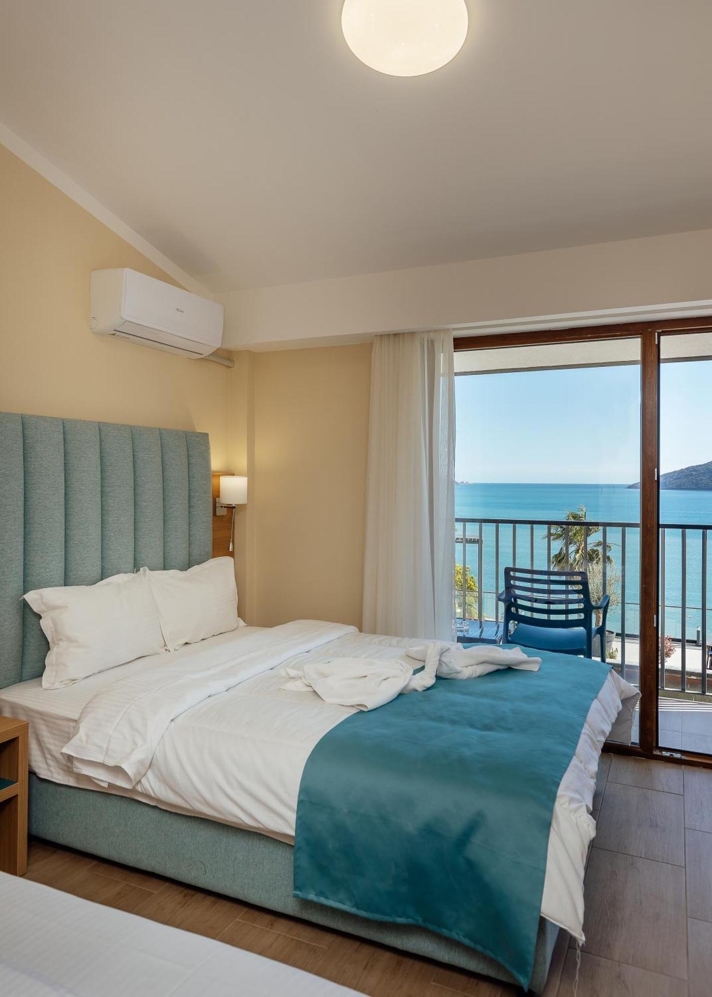 Hotel Talia Topla Екстер'єр фото